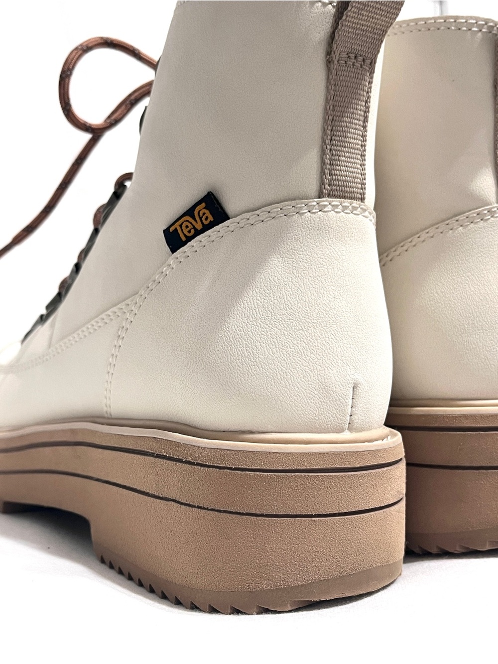 Teva Women’s Midform Water-Repellent Leather Lace Up Boots White Swan Size 6 - Picture 6 of 7